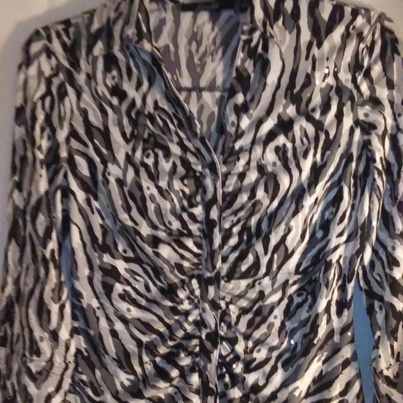 Essentials by Milano Tops - Essentials by Milano Zebra Button Sequined Size M
